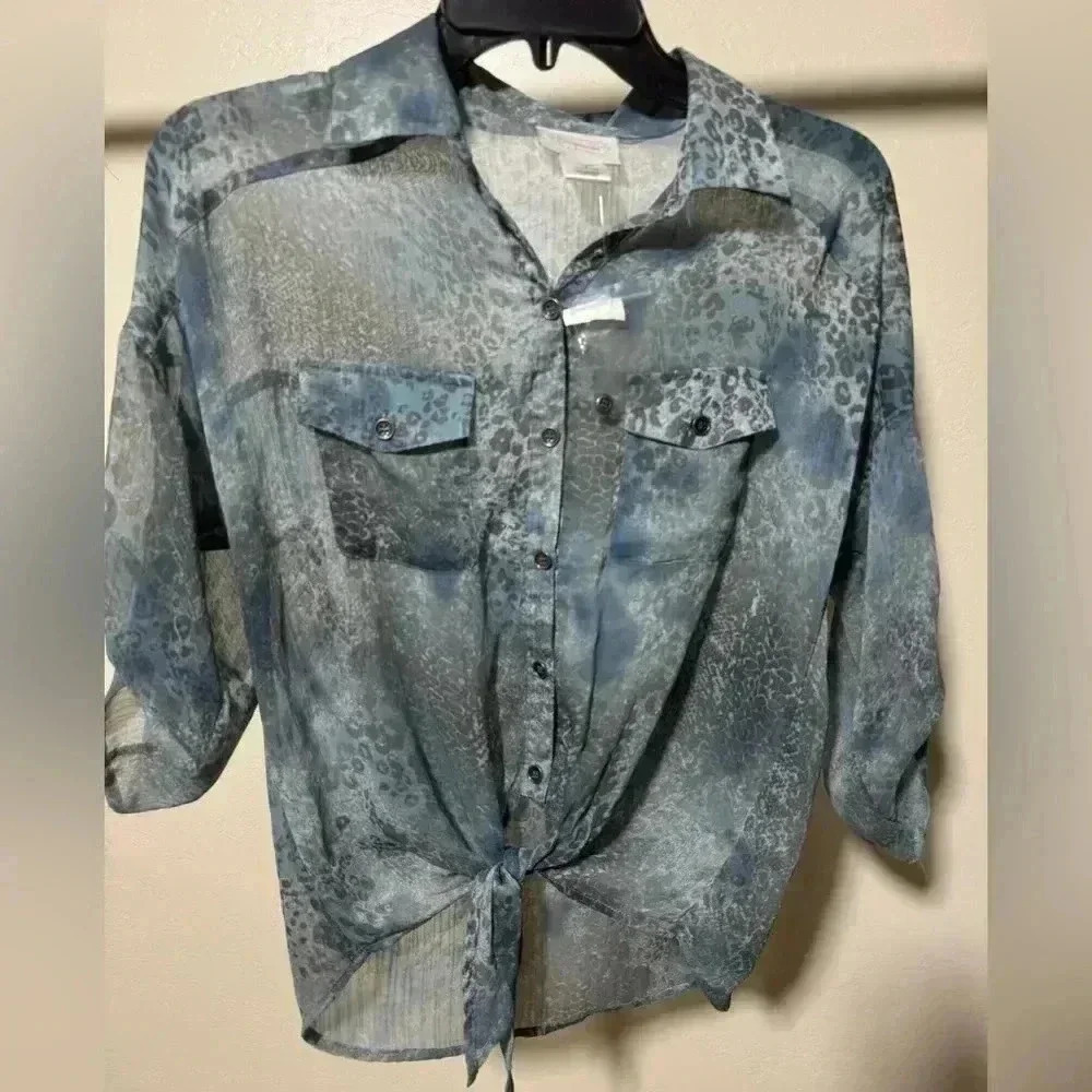 Shyanne blue/grey sheer pocket button down tie down women’s top size small NWT - Picture 3 of 14